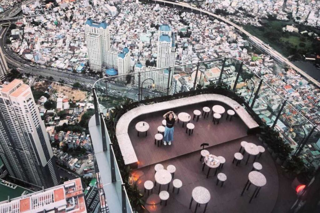 Blank Lounge Landmark 81 quán cafe view đẹp nhất Sài Gòn từ trên cao